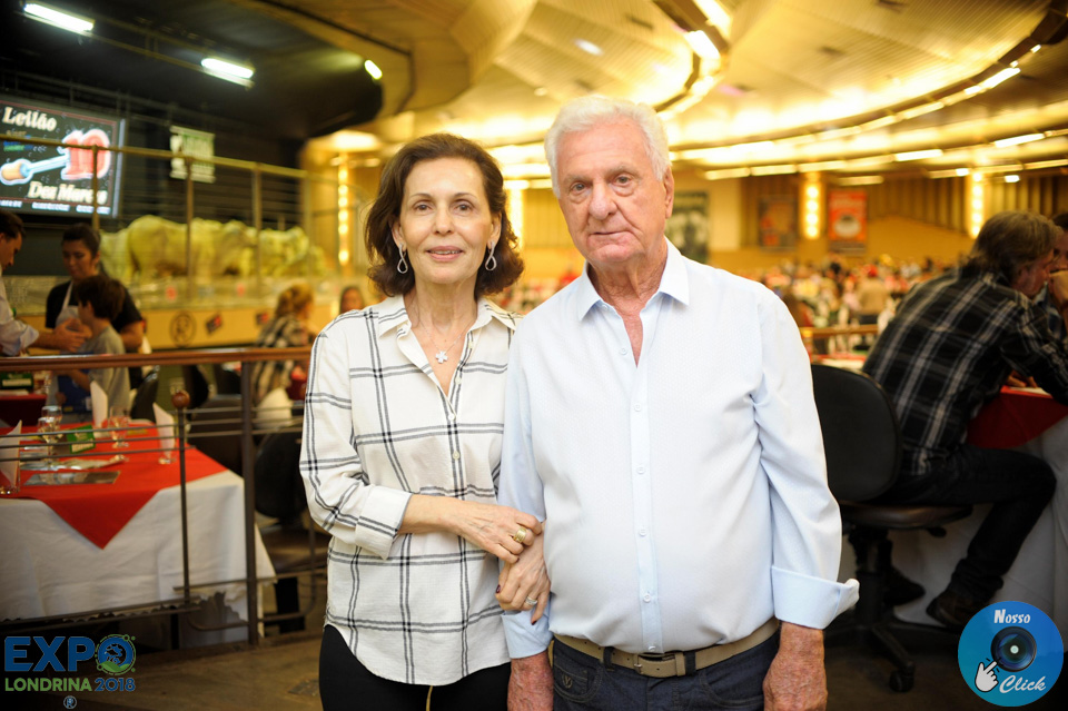 06-04-2018_ExpoLondrina_16_Leilao_Dez_Marcas_10.jpg