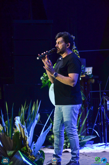 Filename=DSC_4886.jpg
Filesize=241KiB
Dimensions=636x960
Date added=Nov 30, 2025 DSC_4886.jpg