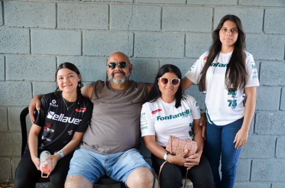 Filename=DSC_6667.jpg
Filesize=292KiB
Dimensions=960x636
Date added=Aug 19, 2025 DSC_6667.jpg