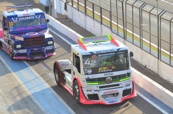 Filename=DSC_7118.jpg
Filesize=309KiB
Dimensions=960x636
Date added=Aug 19, 2025 DSC_7118.jpg