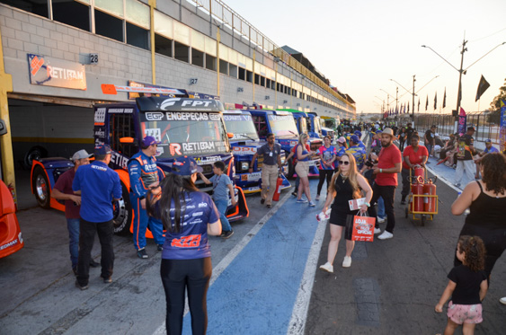 Filename=DSC_7445.jpg
Filesize=301KiB
Dimensions=960x636
Date added=Aug 19, 2025 DSC_7445.jpg