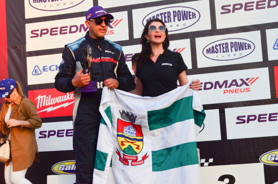 Filename=DSC_7419.jpg
Filesize=292KiB
Dimensions=960x636
Date added=Aug 19, 2025 DSC_7419.jpg