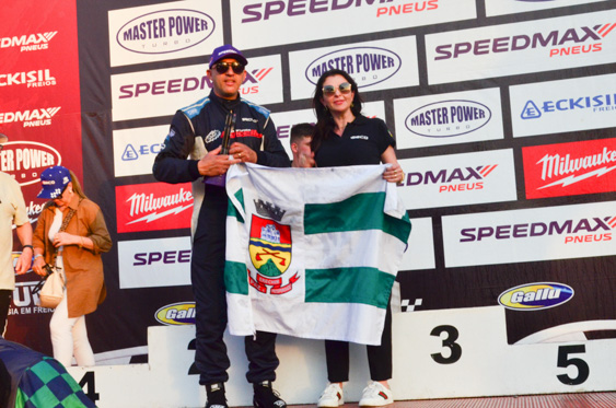 Filename=DSC_7420.jpg
Filesize=312KiB
Dimensions=960x636
Date added=Aug 19, 2025 DSC_7420.jpg