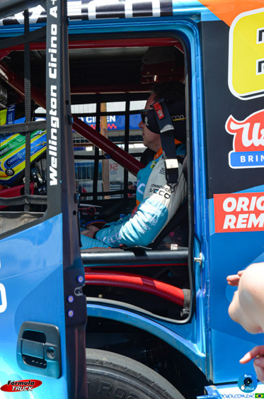 Filename=DSC_7532.jpg
Filesize=260KiB
Dimensions=636x960
Date added=Oct 21, 2025 DSC_7532.jpg