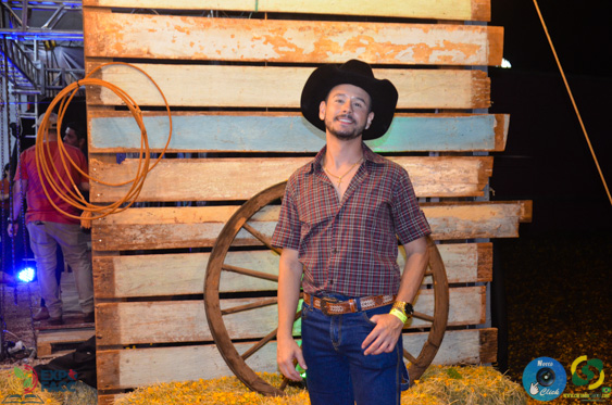 Filename=DSC_2214.jpg
Filesize=311KiB
Dimensions=960x636
Date added=Nov 16, 2025 DSC_2214.jpg