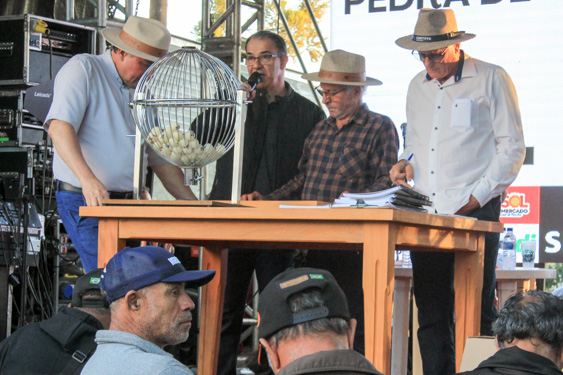 Filename=191.jpg
Filesize=305KiB
Dimensions=960x640
Date added=Aug 11, 2025 191.jpg