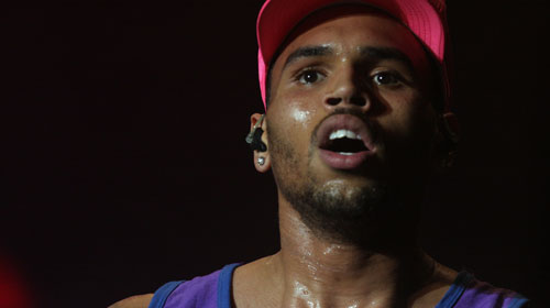 EX-NAMORADOS Chris Brown comenta foto de Rihanna e irrita fãs