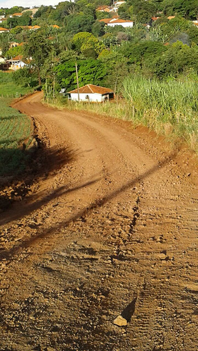 Prefeitura de Cornélio Procópio intensifica melhoramentos em estradas rurais