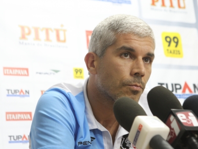 Ricardinho ex Santos e Corinthians é o novo técnico do Londrina