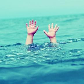 Bebê morre afogado ao brincar em represa no Norte Pioneiro