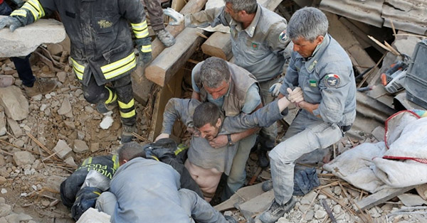 Sobe para 120 o nº de mortos em tremor na Itália 