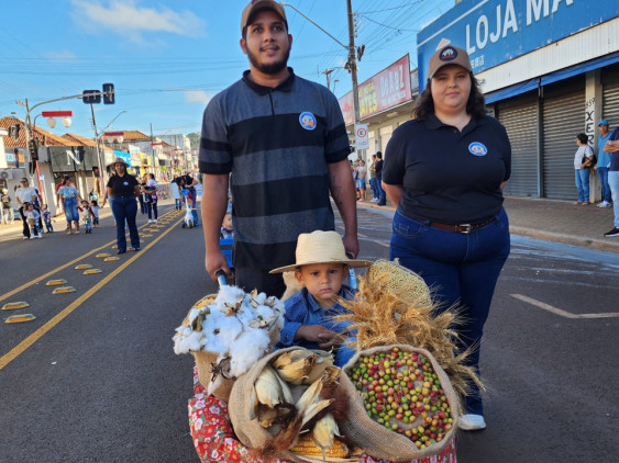 Desfile Comemorartivo - 01/05/2026 em Assai - Assai 94 Anos - Foto 21