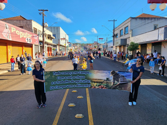 Desfile Comemorartivo - 01/05/2026 em Assai - Assai 94 Anos - Foto 33