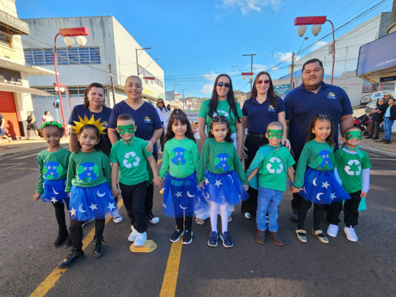 Desfile Comemorartivo - 01/05/2026 em Assai - Assai 94 Anos - Foto 37