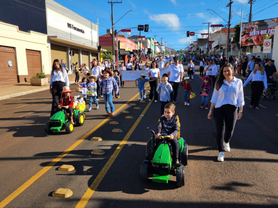 Desfile Comemorartivo - 01/05/2026 em Assai - Assai 94 Anos - Foto 61