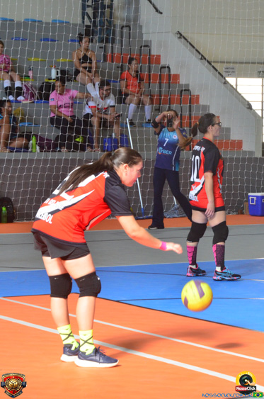 1 Edicao da Liga Norte Paranaense de Volei 30+ Feminino em Corn&eacute;lio Proc&oacute;pio - 22/03/2026 - Foto 10