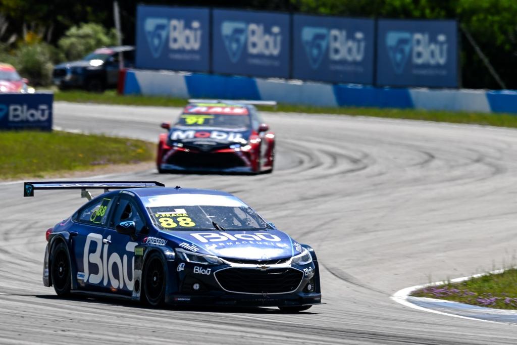 Fraga impôs seu ritmo e abriu vantagem para vencer a primeira na temporada (Duda Bairros/Stock Car)